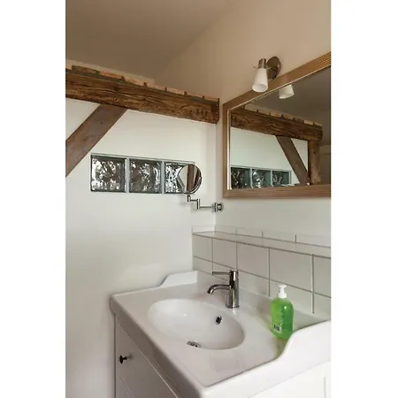 בית נופש Cozy In With Sauna *